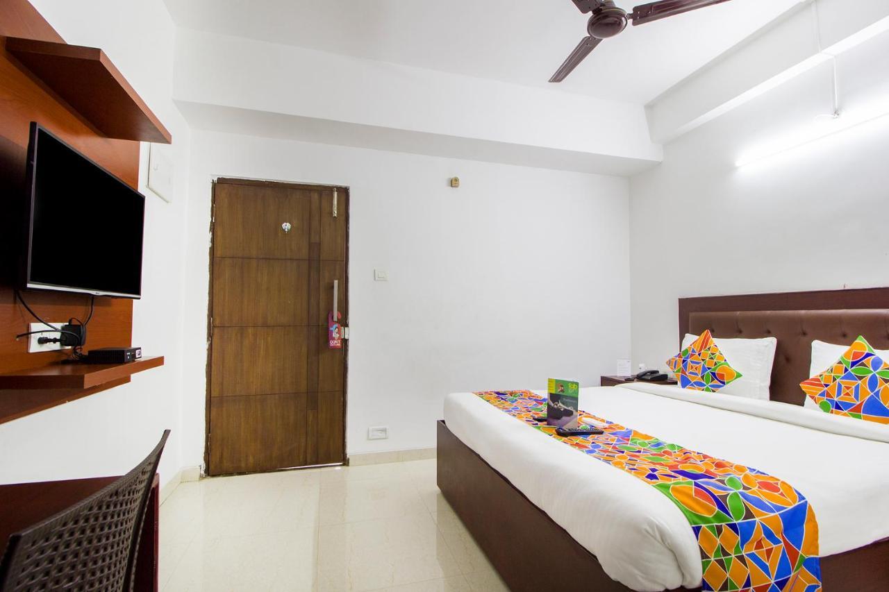 Fabhotel Limestone Aura Hajdarabad Zewnętrze zdjęcie