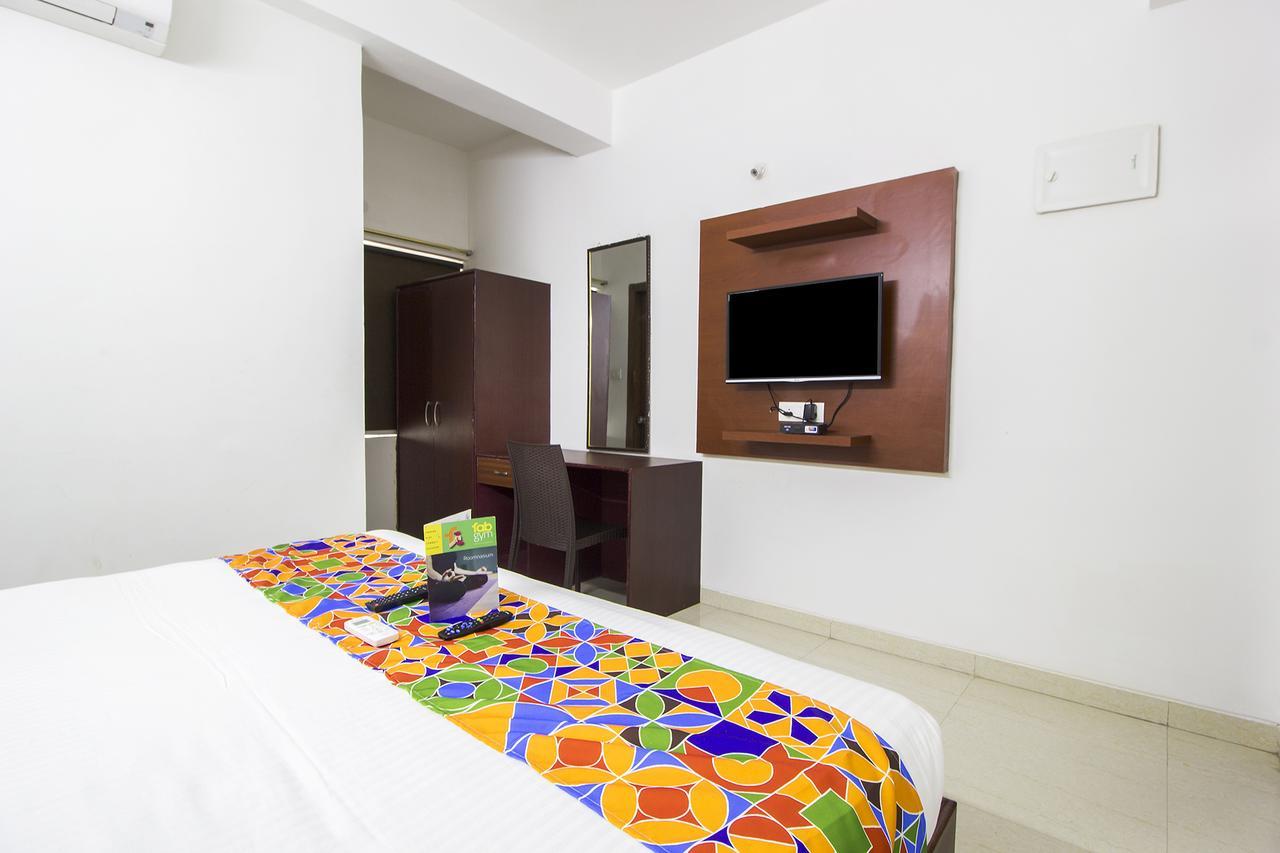 Fabhotel Limestone Aura Hajdarabad Zewnętrze zdjęcie